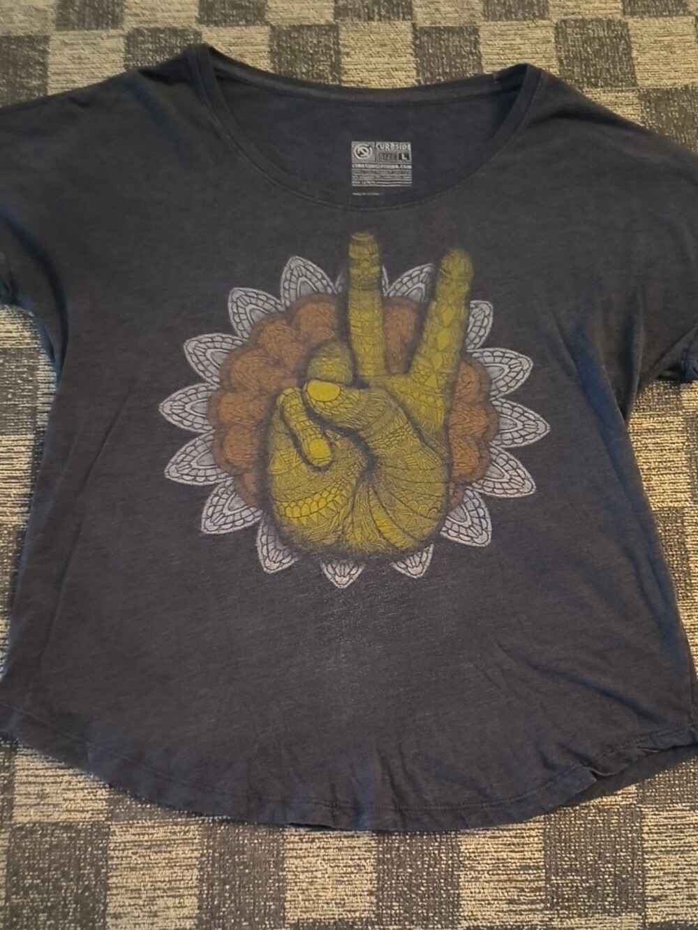 Curbside Women’s L Charcoal Graphic Tee w/ Peace Symbol -Hippie -love -Mandala - Picture 5 of 8